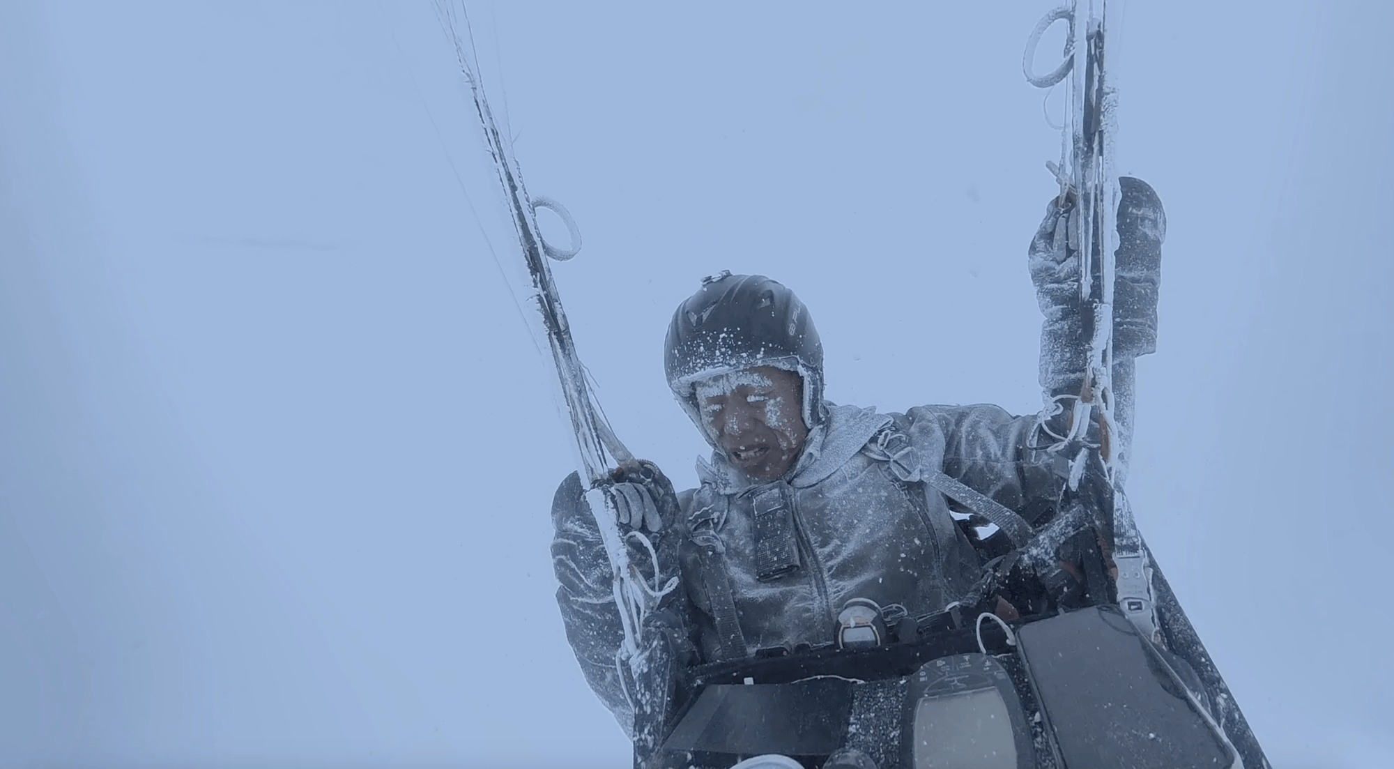 皇冠信用網登3代理申请
_被云吸至8000米高空成“冰人”后奇迹生还 当事人讲述从遇险到脱险过程