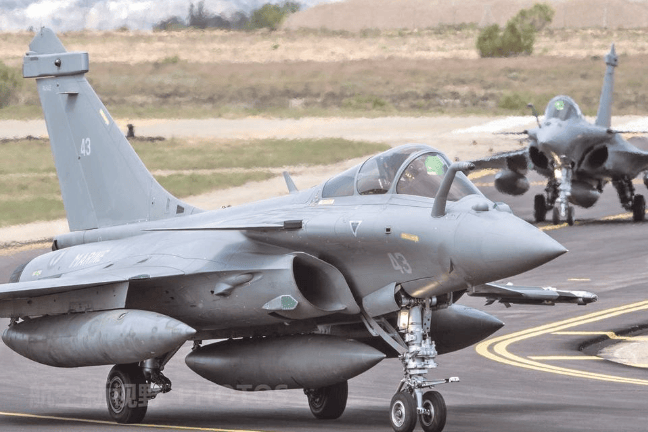 皇冠信用网代理注册
_印度迎来军工重大突破皇冠信用网代理注册
,法国达索妥协启示深远,歼10也在背后助力?