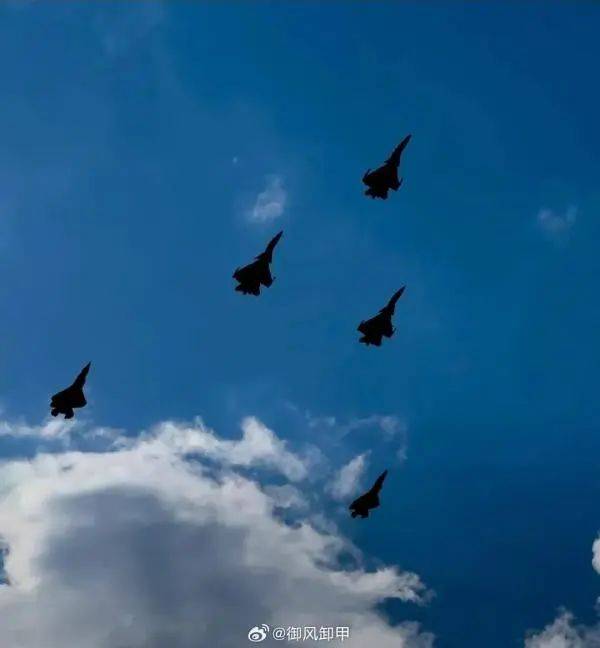 陕西联合 v 大连鲲城
_阅兵前瞻:我们有必要展示一下最新面貌陕西联合 v 大连鲲城
,给世界增加一点"确定性"