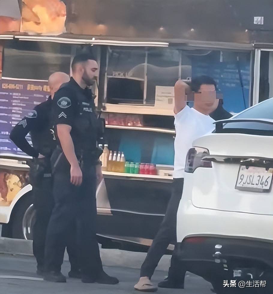 皇冠登一登二登三区别
_在美国硅谷卖酱香饼的中国小伙被捕皇冠登一登二登三区别
，曾月入一两万美金，网友曝其违反限制令，已有人发帖售卖他的车