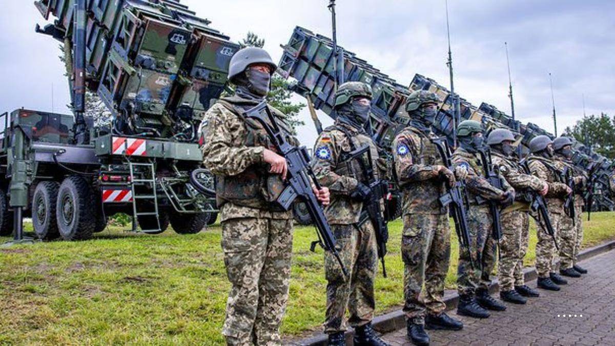 皇冠信用网登3代理注册
_亚速旅要投降皇冠信用网登3代理注册
?俄军根本不追求速胜:每晚上百无人机给乌克兰放血