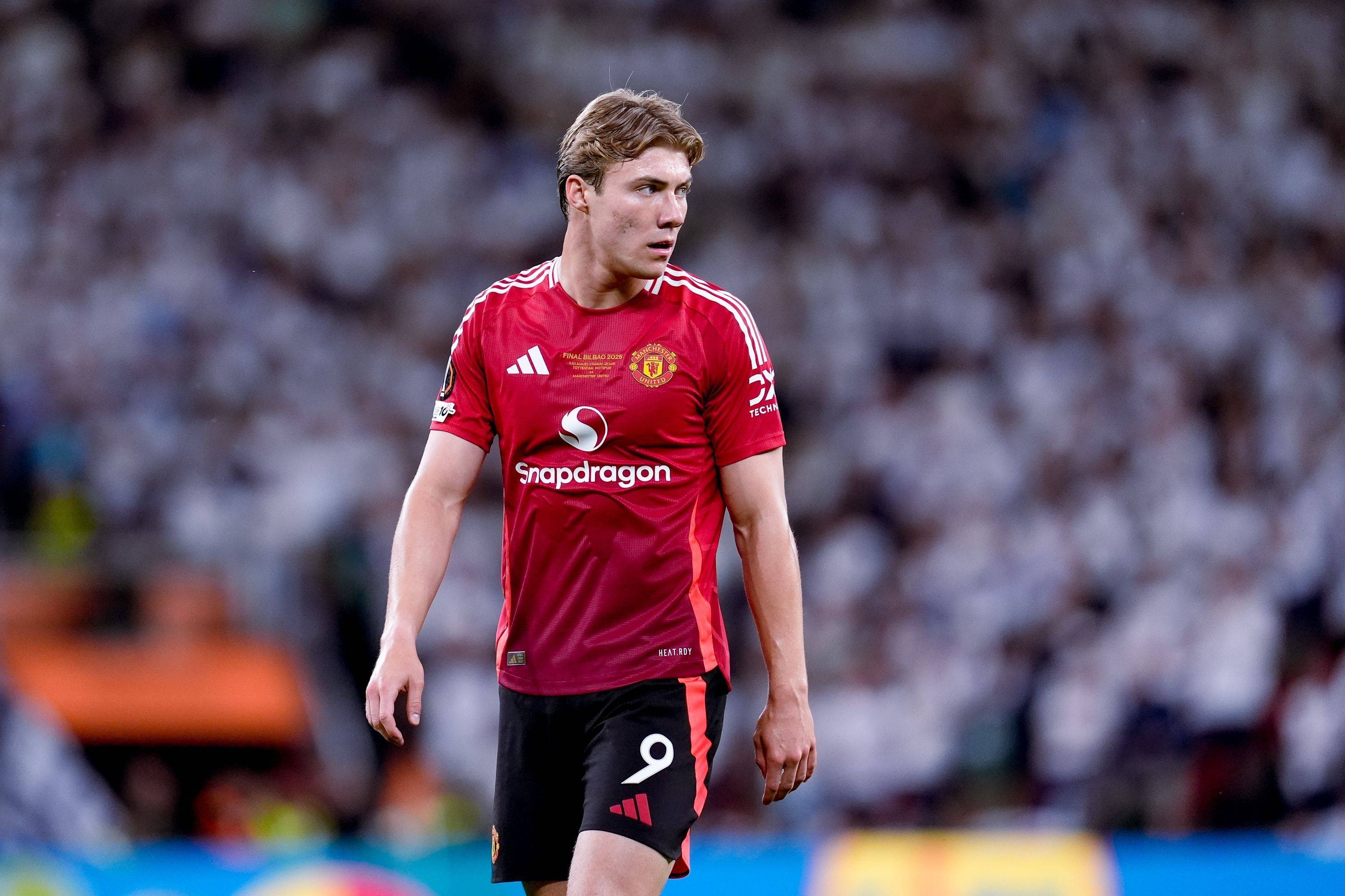 球会友谊赛
_租借+5000万欧买断！意媒：米兰考虑签霍伊伦球会友谊赛
，决定权在球员自己