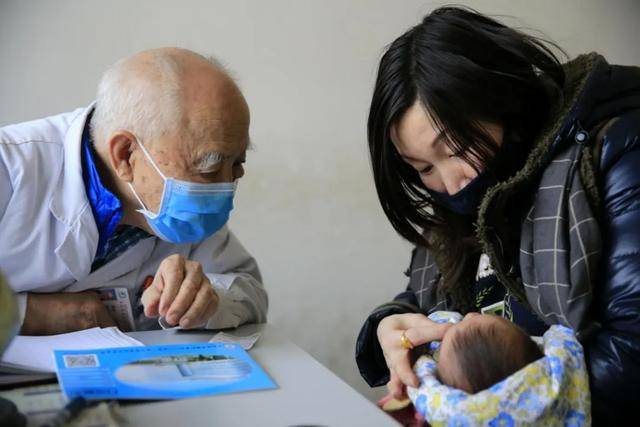 英超联赛是英格兰顶级足球联赛_95岁抗战老兵刘世钺:用一生续写白求恩精神篇章