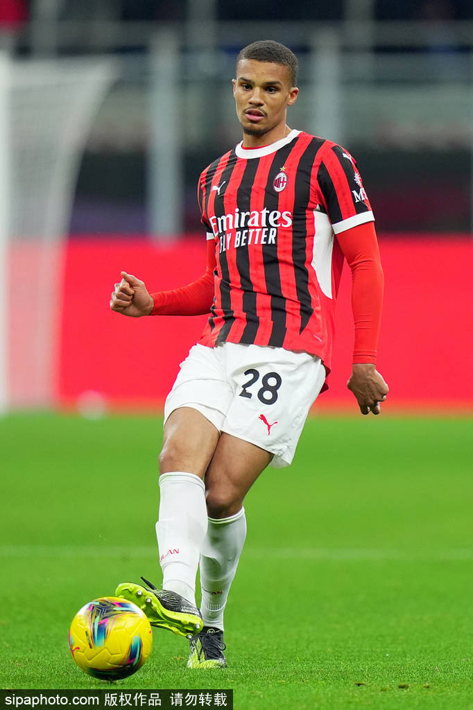 皇冠皇冠信用網平台_弗拉霍维奇与AC米兰的谈判:1500万签字费和600万年薪背后的故事