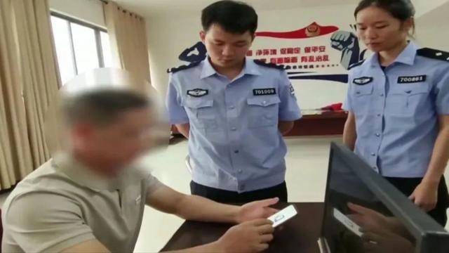 斯托克城vs布拉德福德
_广西男子一口气花38.8万元买了40台手机斯托克城vs布拉德福德
，民警很快找上门……