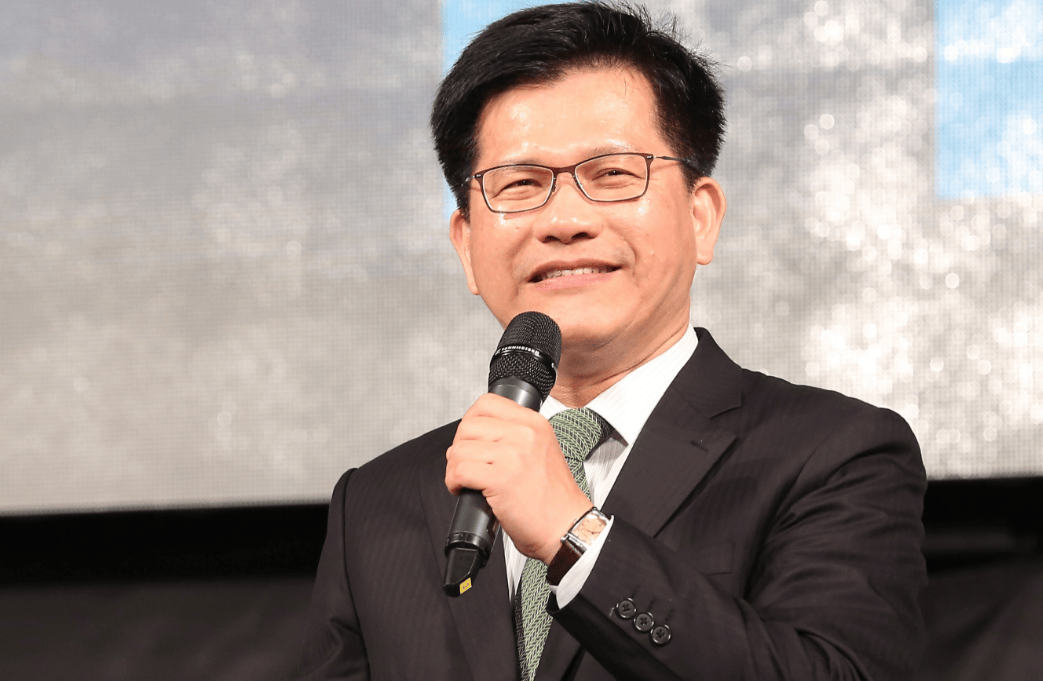 多瑙vs阿尔塔奇
_菲律宾找死多瑙vs阿尔塔奇
,纵容“台外长”窜访,只待令下,中方将拆除菲坐滩船