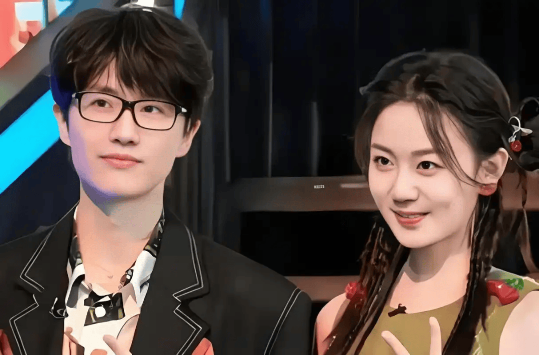 瓦鲁尔(女) vs國際米蘭(女)_歌手许嵩被曝将与主持人冯禧9月9日举办婚礼瓦鲁尔(女) vs國際米蘭(女),此前两人被偶遇挽手逛街打破“分手传闻”